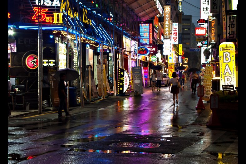 Rainy Nights in Seoul